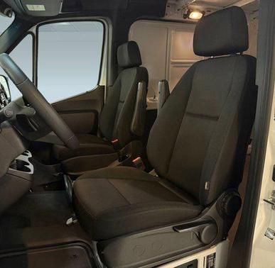 2025 Mercedes-Benz Sprinter 2500 Standard Roof