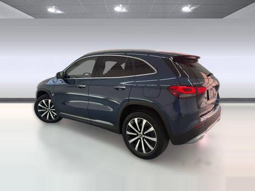 2021 Mercedes-Benz GLA 250 Base 4MATIC