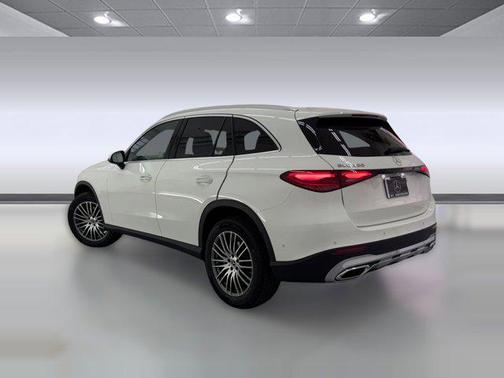 2026 Mercedes-Benz GLC 300 Base