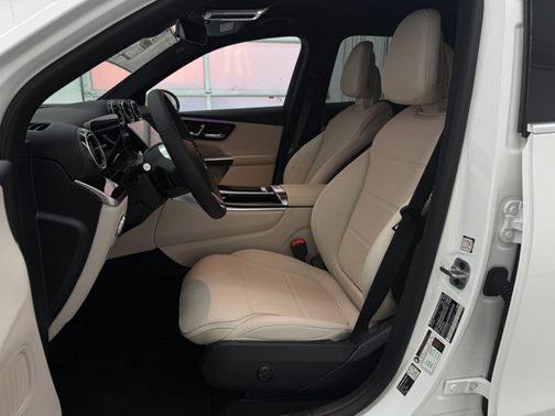 2026 Mercedes-Benz GLC 300 Base