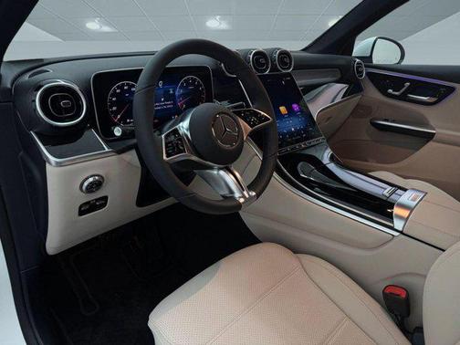 2026 Mercedes-Benz GLC 300 Base