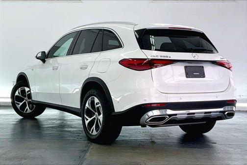 2025 Mercedes-Benz GLC 350e Base