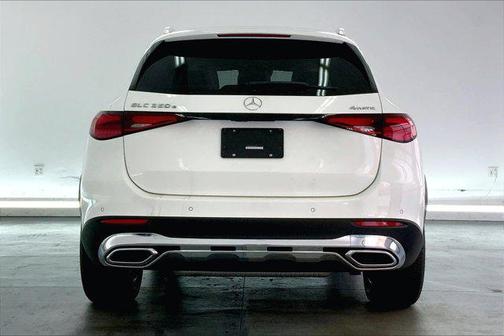2025 Mercedes-Benz GLC 350e Base