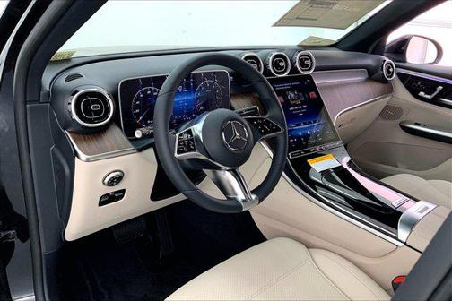 2025 Mercedes-Benz GLC 300 Base