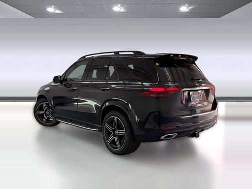 Black 2026 Mercedes-Benz GLE 580 4MATIC