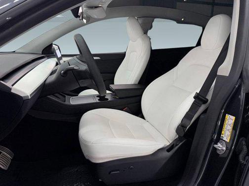 2024 Tesla Model Y Performance Dual Motor All-Wheel Drive