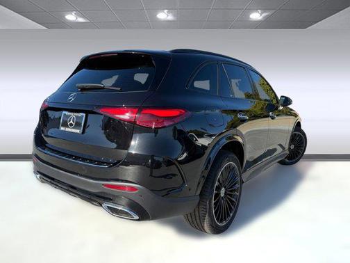 2026 Mercedes-Benz GLC 300 Base