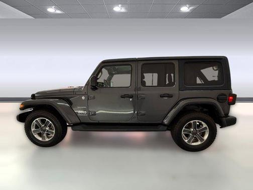 Granite Crystal Metallic Clearcoat 2023 Jeep Wrangler 4-Door Sahara 4x4