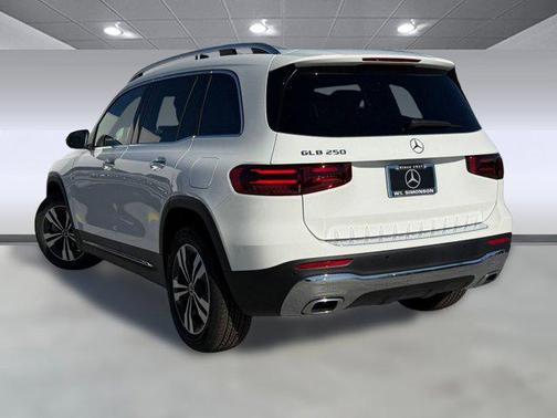 2026 Mercedes-Benz GLB 250 Base