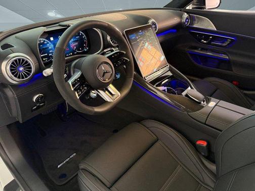 MANUFAKTUR paint MANUFAKTUR opalite white magno 2026 Mercedes-Benz AMG GT 63 Pro