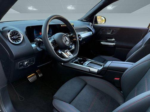 2026 Mercedes-Benz AMG GLB 35 4MATIC