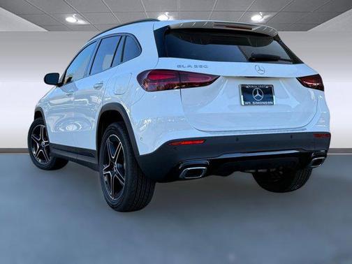 2026 Mercedes-Benz GLA 250 4MATIC