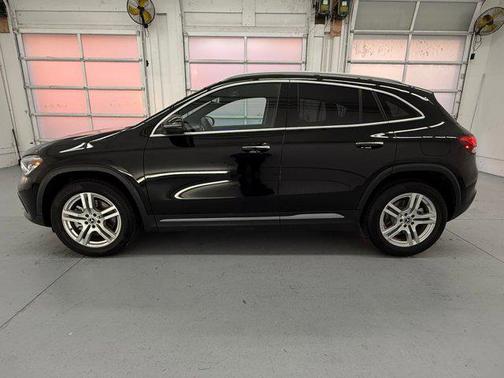 2022 Mercedes-Benz GLA 250 Base