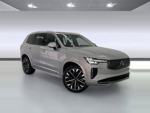 2025 Volvo XC90 B6 Plus 7-Seater