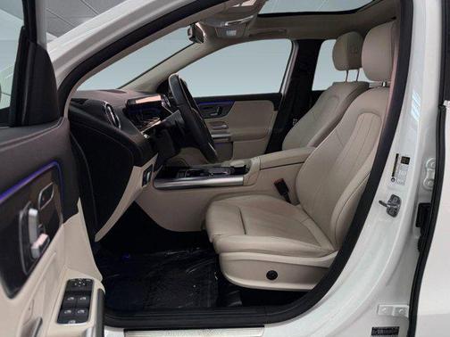 Polar White 2023 Mercedes-Benz GLA 250 Base