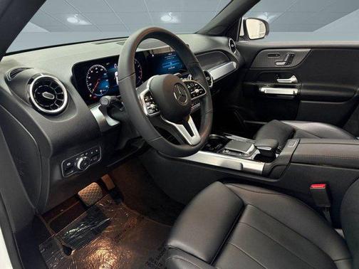 2023 Mercedes-Benz GLB 250 Base