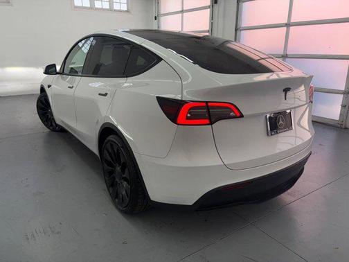 2022 Tesla Model Y Performance Dual Motor All-Wheel Drive
