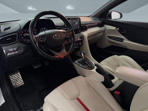 2019 Hyundai Veloster Base