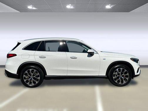 2025 Mercedes-Benz GLC 350e Base