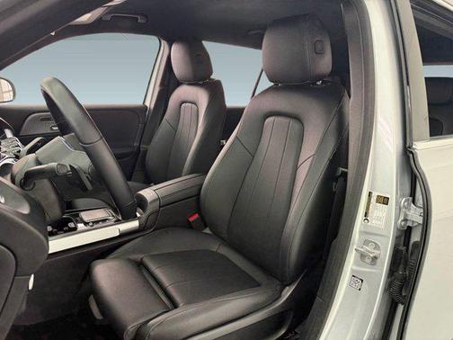 2023 Mercedes-Benz EQB 300 4MATIC