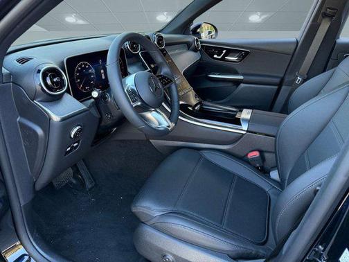 2025 Mercedes-Benz GLC 300 Base