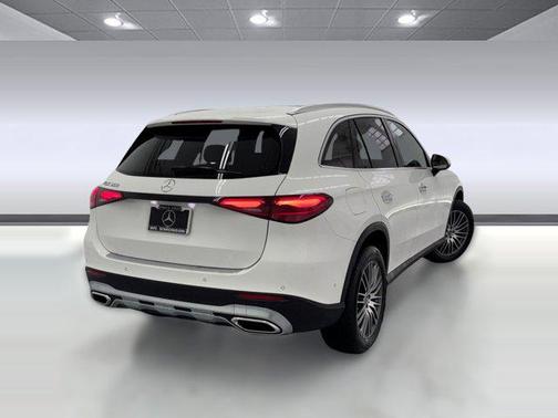 2026 Mercedes-Benz GLC 300 Base