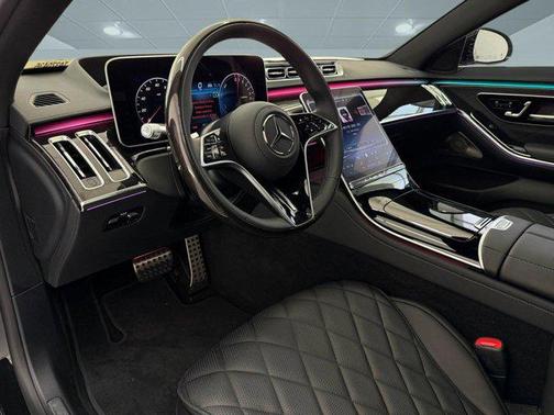 Obsidian Black Metallic 2026 Mercedes-Benz S-Class S 580e 4MATIC