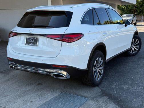 2026 Mercedes-Benz GLC 300 Base
