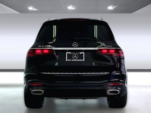 2025 Mercedes-Benz GLS 580 4MATIC