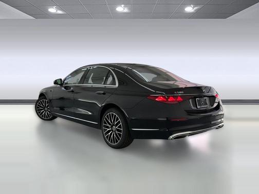 Black 2027 Mercedes-Benz S-Class S 580 4MATIC
