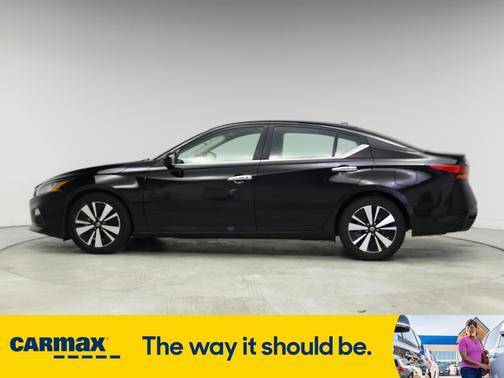 2022 Nissan Altima SV