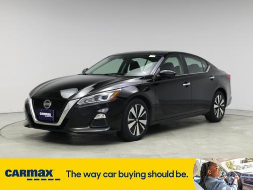2022 Nissan Altima SV