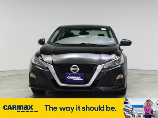 2022 Nissan Altima SV