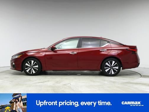 2022 Nissan Altima SV