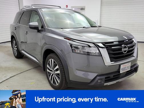 2022 Nissan Pathfinder Platinum