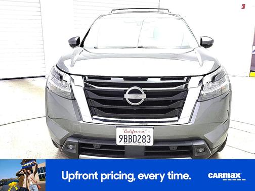 2022 Nissan Pathfinder Platinum