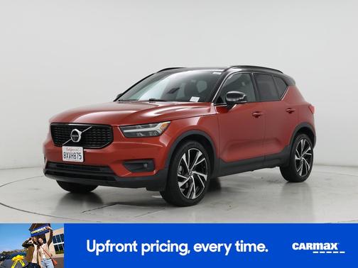 2021 Volvo XC40 T5 R-Design