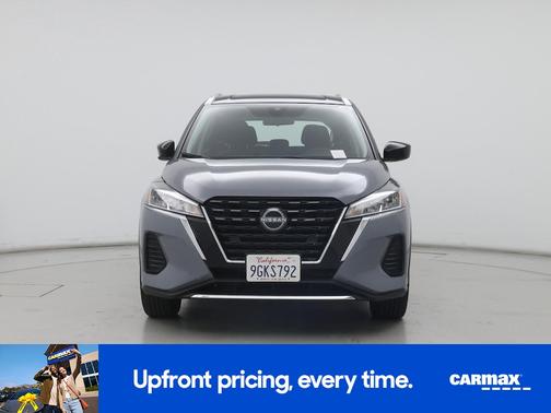 Gray 2023 Nissan Kicks SV
