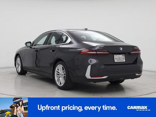 Gray 2025 BMW 530 I xDrive