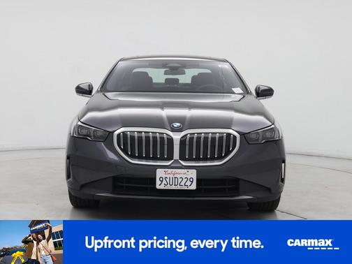 Gray 2025 BMW 530 I xDrive