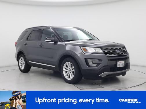 Gray 2017 Ford Explorer XLT
