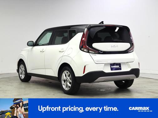 White 2023 Kia Soul S