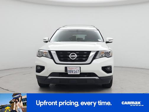 2017 Nissan Pathfinder SV