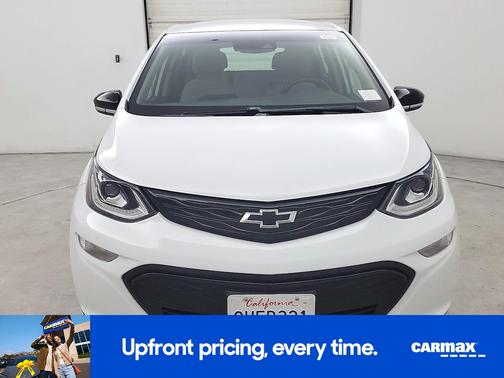 White 2021 Chevrolet Bolt EV LT