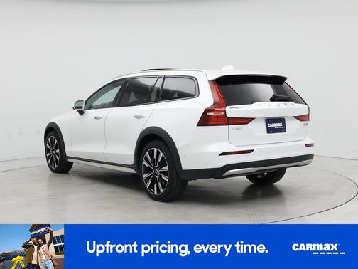 2023 Volvo V60 Cross Country B5 Ultimate