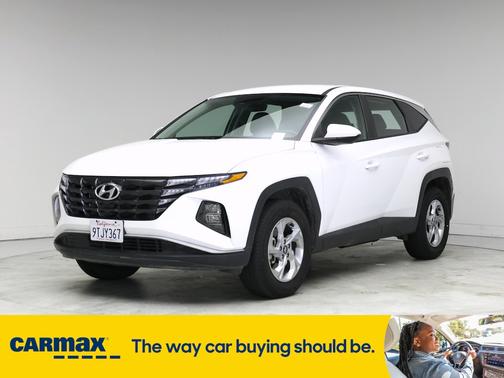2023 Hyundai TUCSON SE