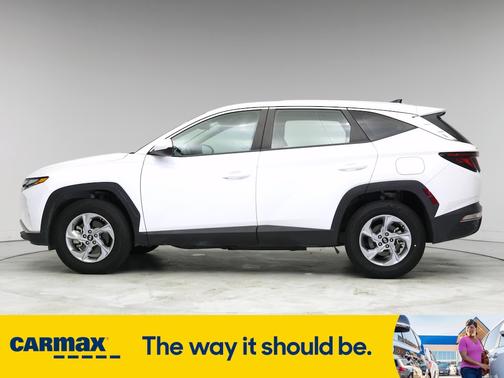 2023 Hyundai TUCSON SE