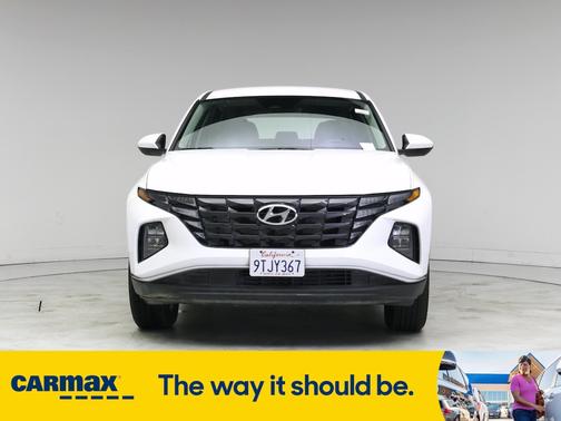 2023 Hyundai TUCSON SE