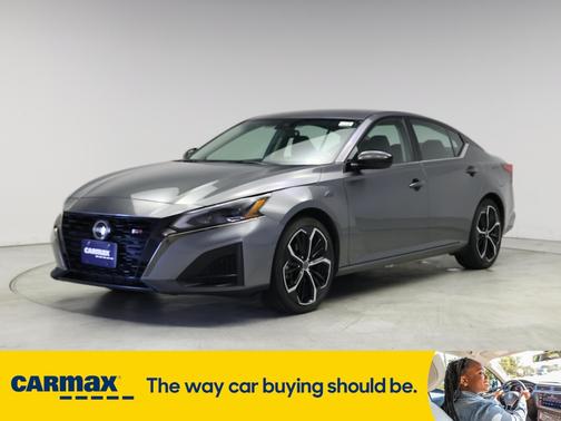 2023 Nissan Altima SR