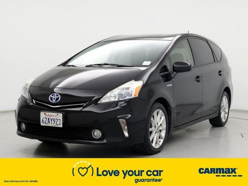 Photo 4 of 25 of 2012 Toyota Prius v Five